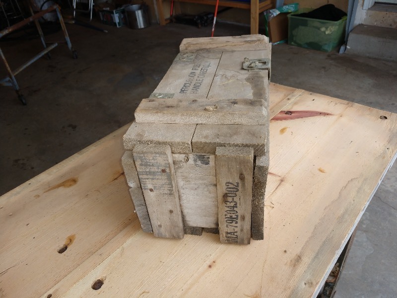 lot 42 image: Wood Ammo Crate w Hinges