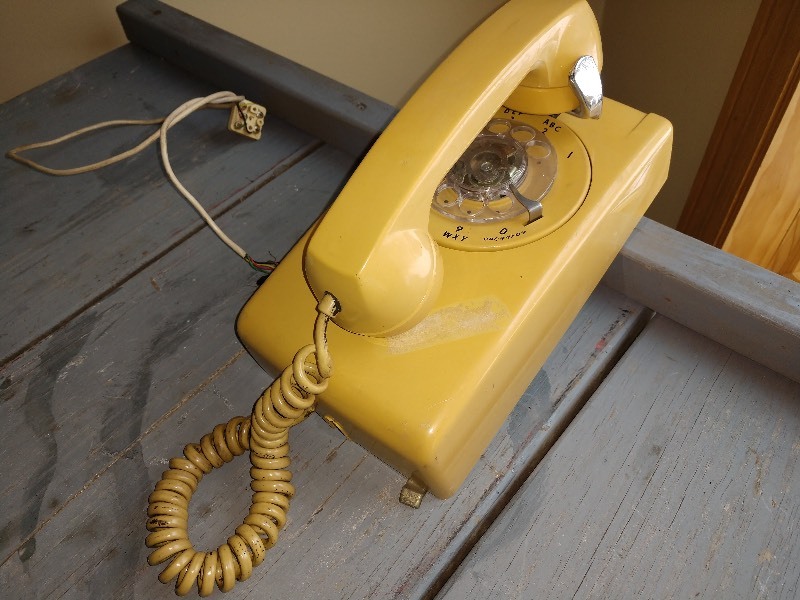 lot 91 image: Vintage Harvest Gold (Yellow) Wall ITT Rotary NE228 Telephone