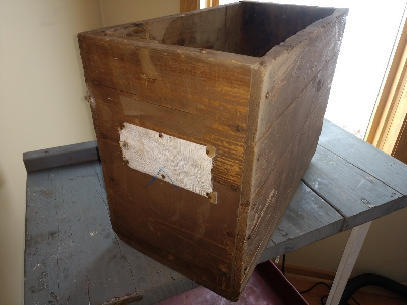 lot 98 image: Wood Ammo Crate