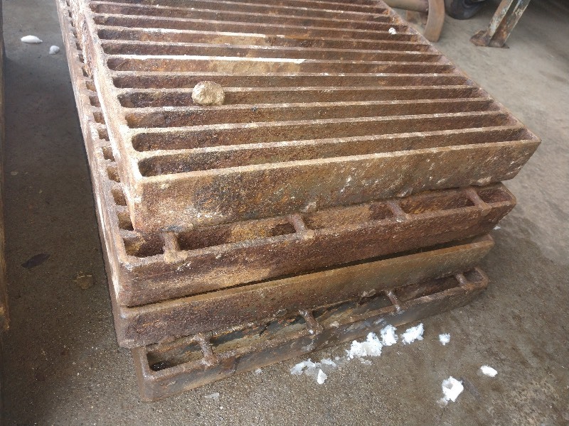 lot 120 image: Steel Floor Grate Drain (4)