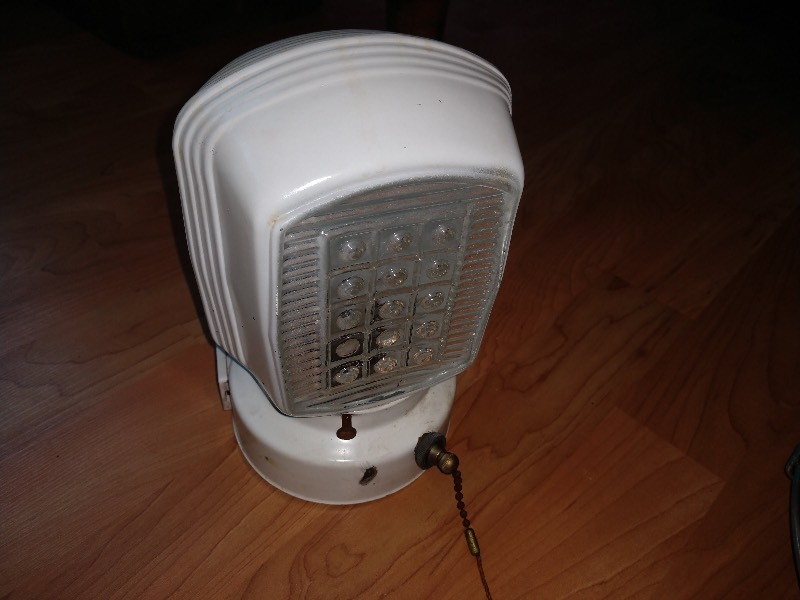 lot 125 image: Antique Milk Glass Lavatory Light w Pull Down Switch and Porcelain Enamel Industrial Light