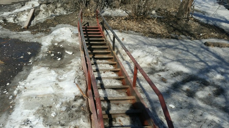 lot 139 image: Steel Steps With Railings