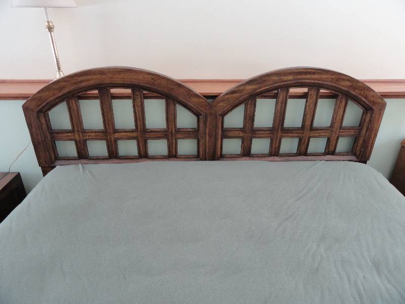 lot 5 image: California King Platform Bed