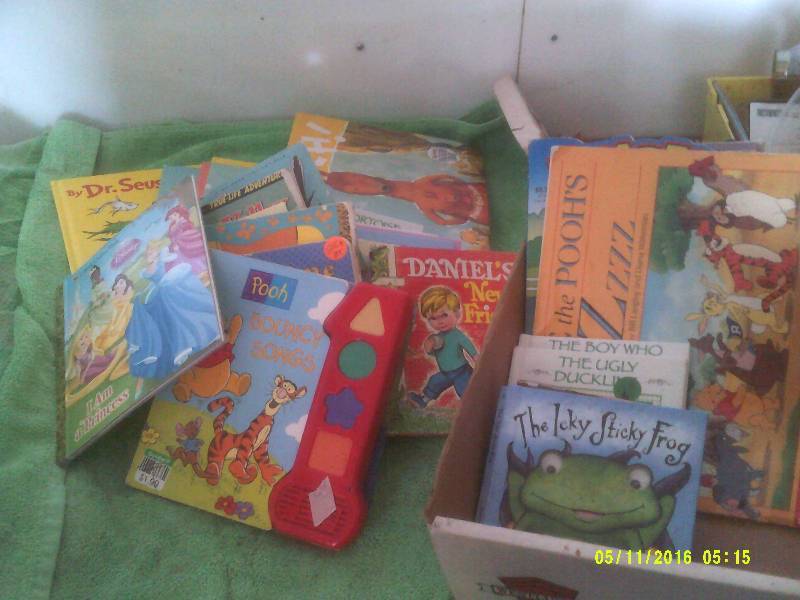 CHILDRENS BOOKS