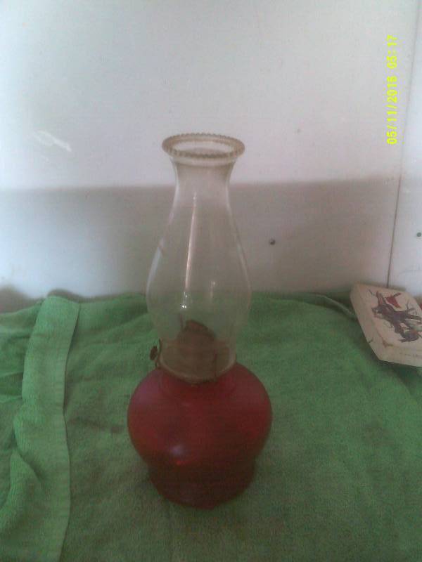 VINTAGE RED OIL LAMP