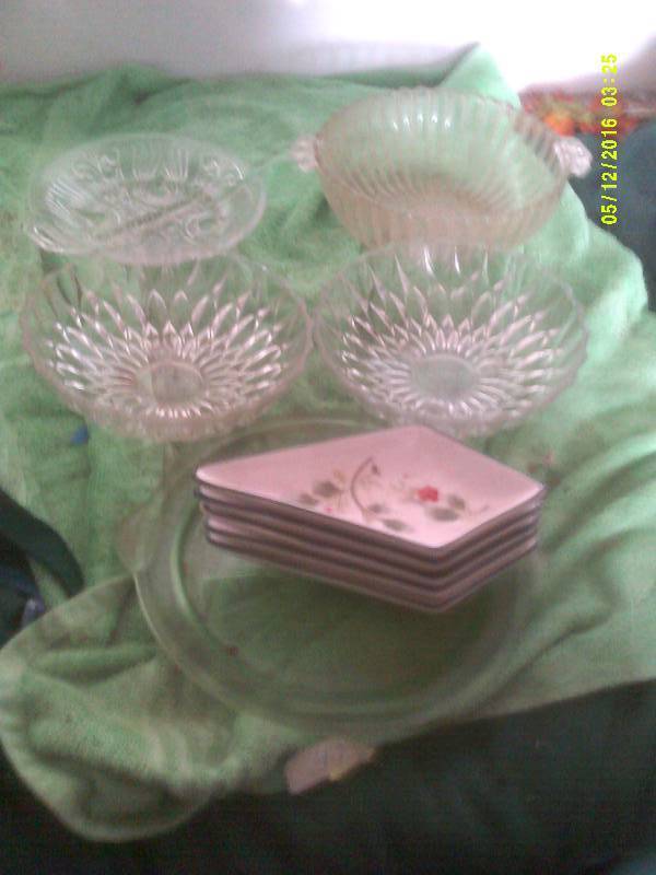 VINTAGE GLASSWEAR