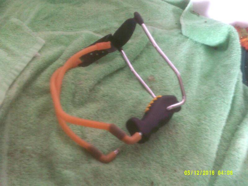 BARNETTE WRIST ROCKET