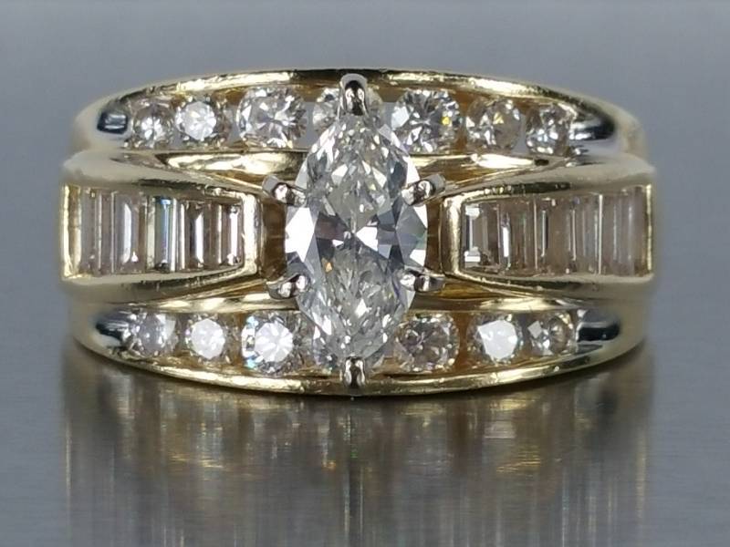 Diamond Ring in 14k Gold