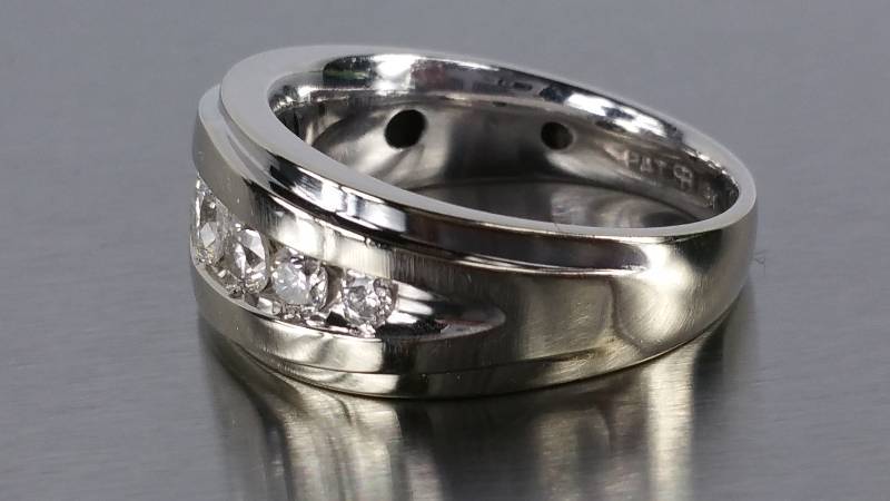 Diamond Ring in 14k Gold