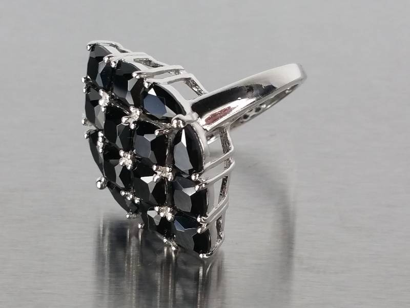 Oynx Ring