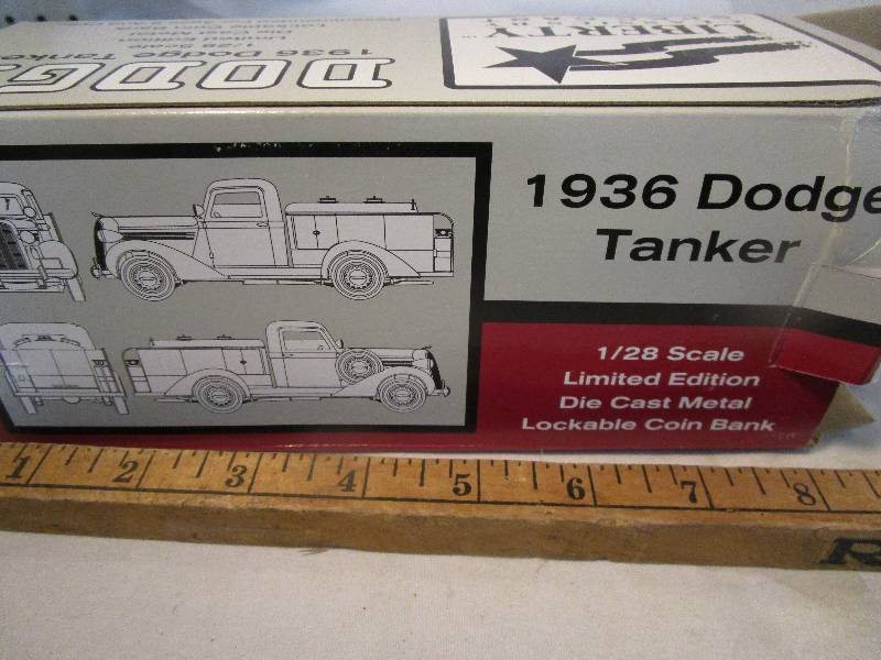 lot 4 image: Dodge, 1936 Tanker truck, 128th scale. Spec. Cast #72050