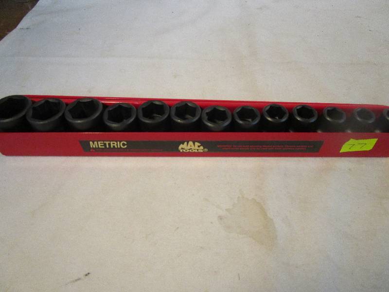 lot 77 image: MAC Metric Impact 12 inch sockets