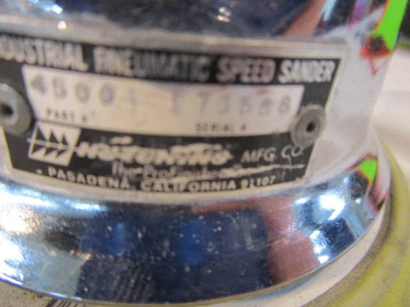 lot 83 image: Air Sander