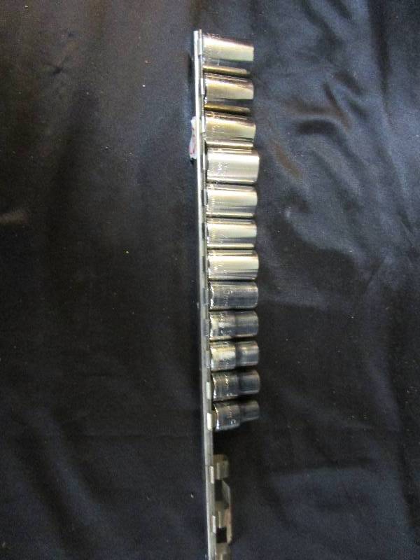 lot 103 image: 12 inch craftsman metric sockets 10,12,13,14,15,16,17,18,19,20,21,22mm