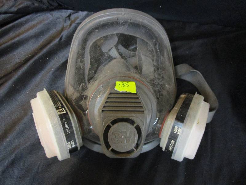 lot 135 image: 3M Respirator Masks