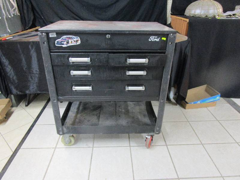 lot 147 image: MATCO Rolling Tool Box With Key
