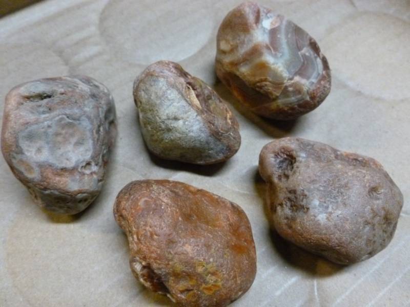 Agates