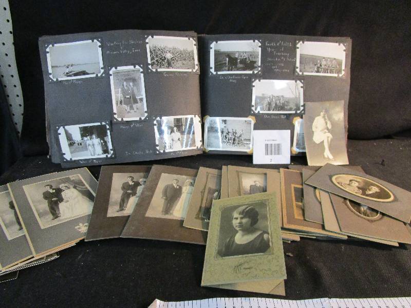 Hundreds of Old Black and White Pictures Loose and in Album