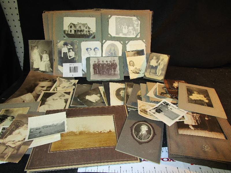 Hundreds of Old Black and White Pictures Loose and in Album