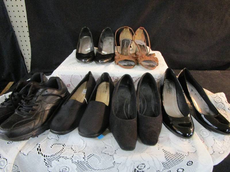 Ladies Sz 8 Dress Shoes