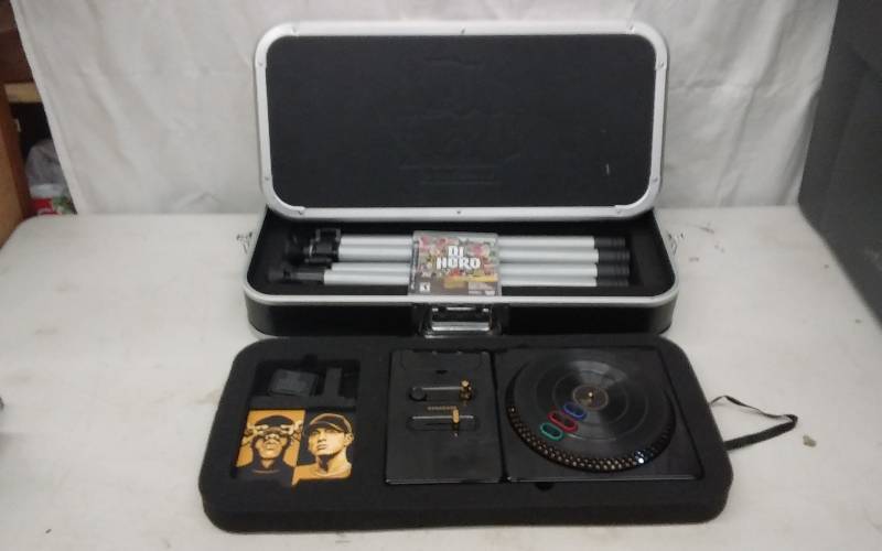 D.J Hero Renegade Mixing Turntable & D.J. Hero For Play Station 3 With Travel Case