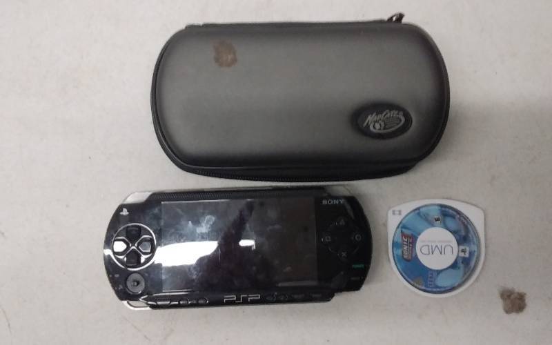 Sony PSP With Case & Sonic Rivals Game