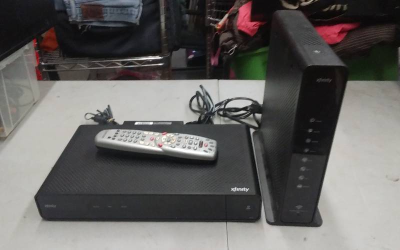 Xfinity Router & Cable Box With Remote