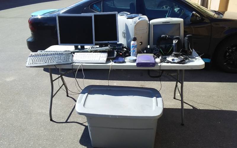 Large Lot Of Computer Related Includes Tote