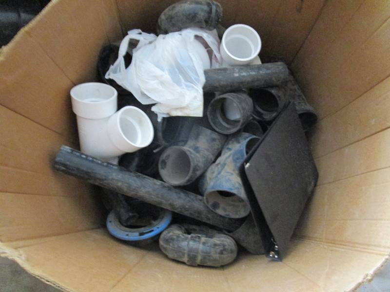 lot 141 image: Large Lot of PVC Fittings
