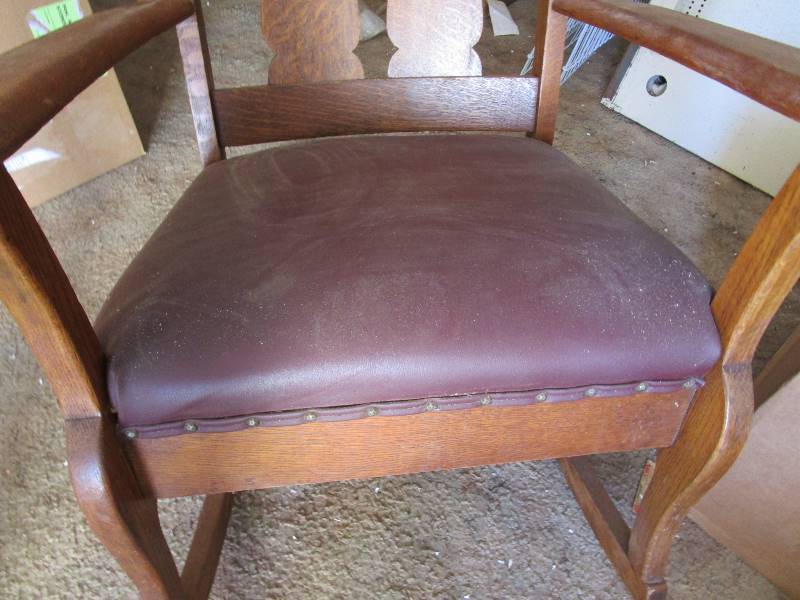 lot 153 image: Rocking Chair