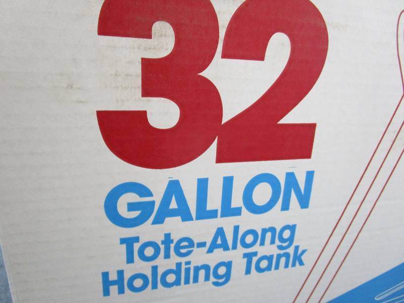 lot 84 image: 32 Gal. RV Water Tank