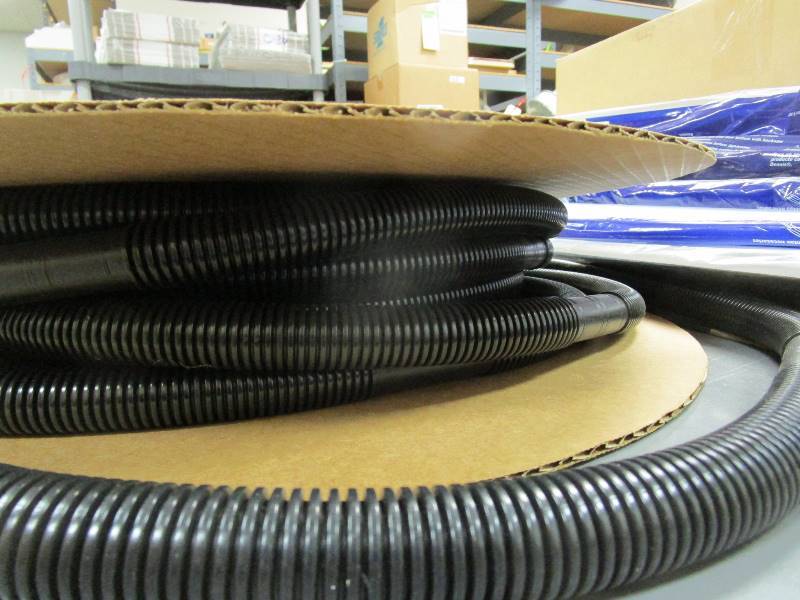 lot 125 image: Bilge Pump Hose, (11) Door Bottoms