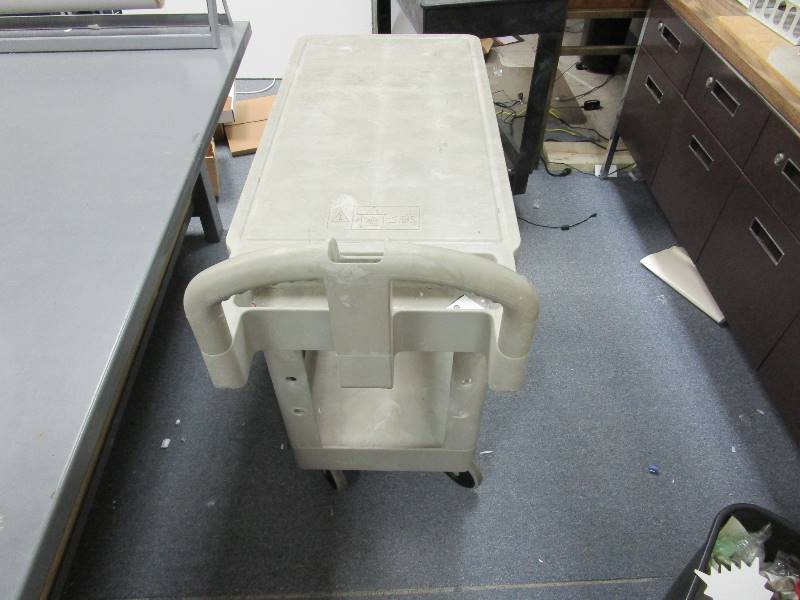 lot 2 image: Rubbermaid Rolling Cart