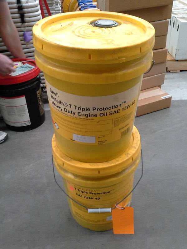 lot 41 image: Ten Gallons of Shell Rotella T1 SAE 15W40 Cj-4 Heavy Duty Diesel Engine Oil