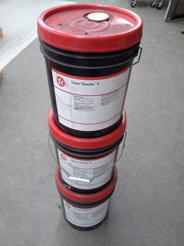 lot 44 image: Fifteen Gallons of Texaco Transultex H Metalworking Cutting Fluids