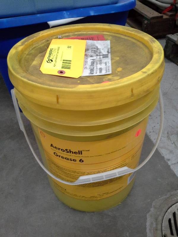 lot 50 image: Five Gallons of Aeroshell Grease 6 Mineral Grease for Aircraft