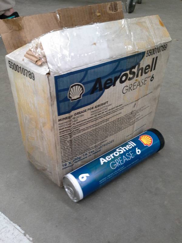 lot 92 image: One Case of Aeroshell Grease 6 Aircraft Grease