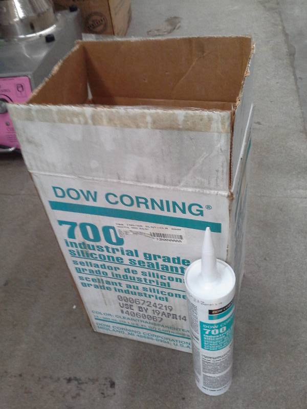 lot 98 image: Ten Tubes of Dow 700 Industrial Grade Silicone Sealant - Clear