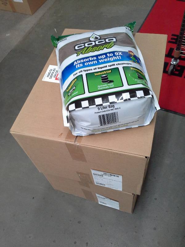 lot 112 image: 12 Bags of Coco Absorbent Universal Absorbent
