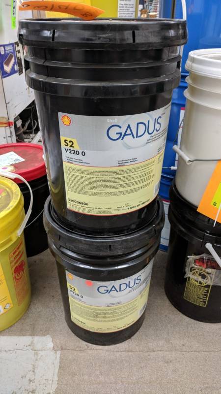 lot 40B image: Ten Gallons of Shell Gadus S2 V220 0 Extreme-Pressure Industrial Grease