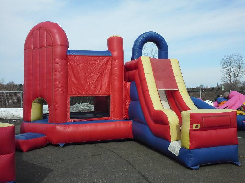 lot 12 image: Hex Combo Bouncer with Slide  5 in 1 - 20x20x16