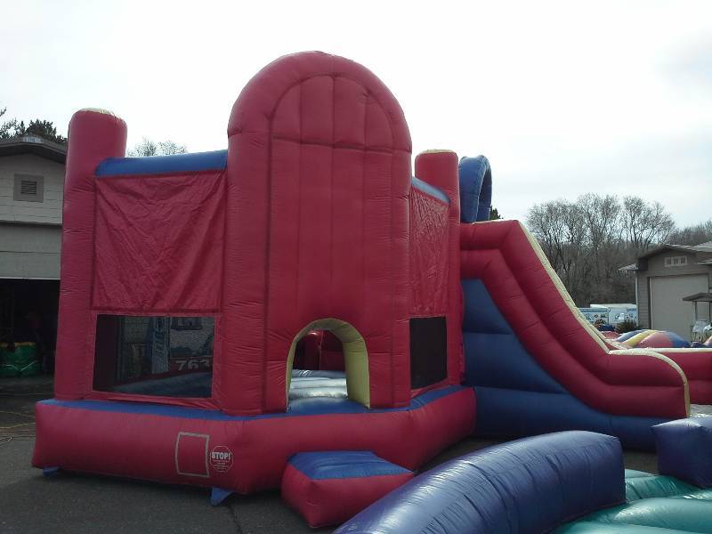 lot 25 image: Hex Combo Bouncer with Slide  5 in 1 - 20x20x16