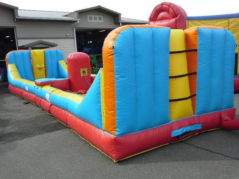 lot 27 image: 2 Person Sports Challenge Tug and Dunk  41x11x9