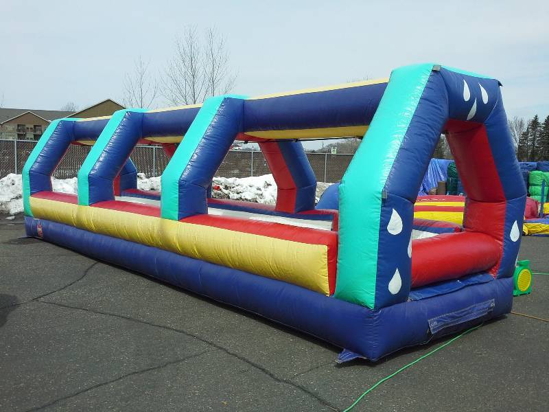 lot 33 image: Single Lane Slip and Slide - 40x6x8