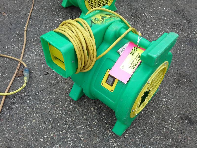 lot 62 image: B-Air 1 HP Blower