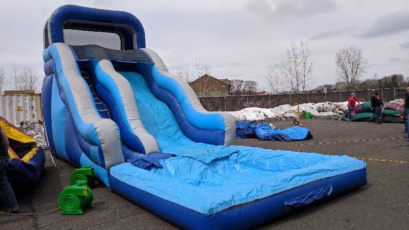 lot 53 image: 16ft Wild Rapids Water  Slide with Pool- 30x15x16