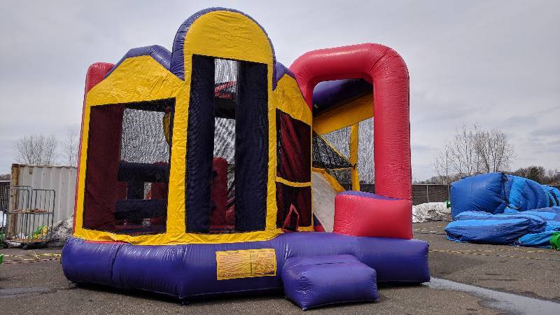 lot 58 image: Ninja 5 in 1 Wet or Dry Combo - 20x19x15