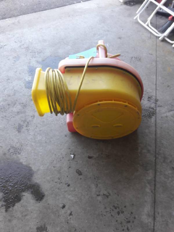 lot 107 image: 1.5 HP Tool King Blower