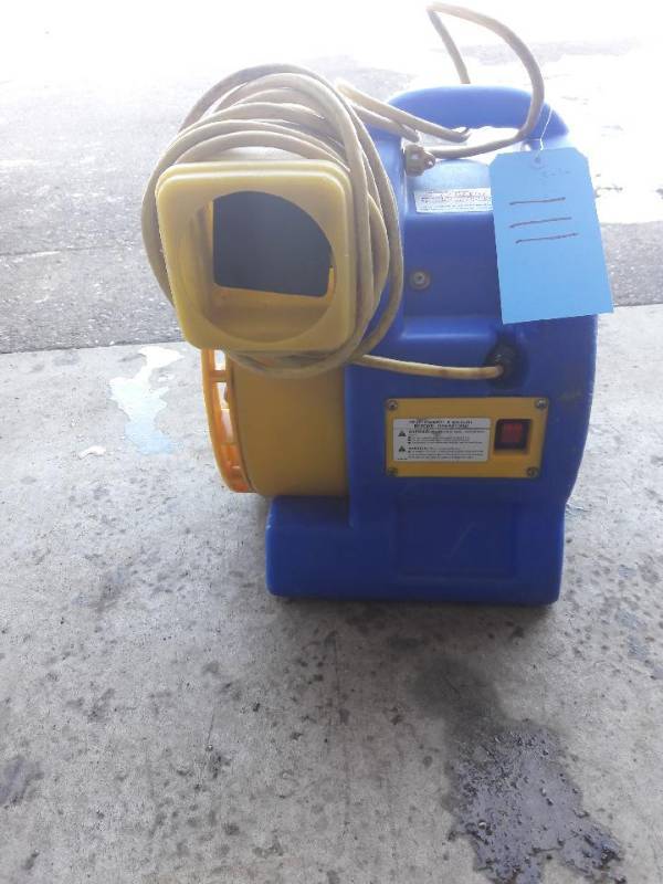 lot 111 image: 1 HP Tool King Blower