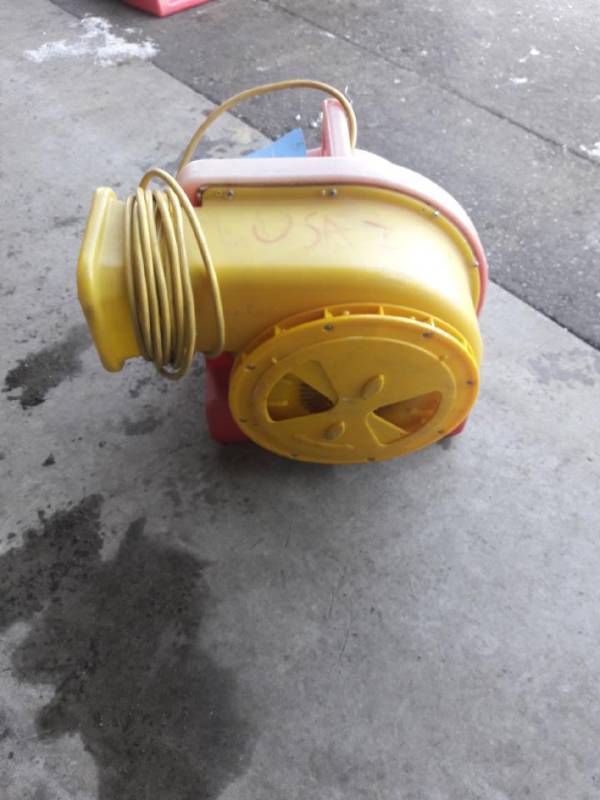 lot 114 image: 1.5 HP Tool King Blower